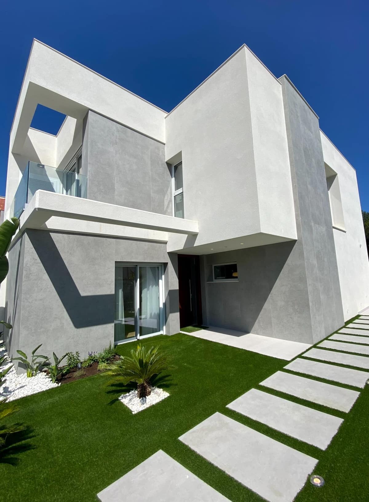 EXCLUSIVITY IN A NATURAL ENVIRONMENT NEXT TO THE MEDITERRANEAN SEA !!!