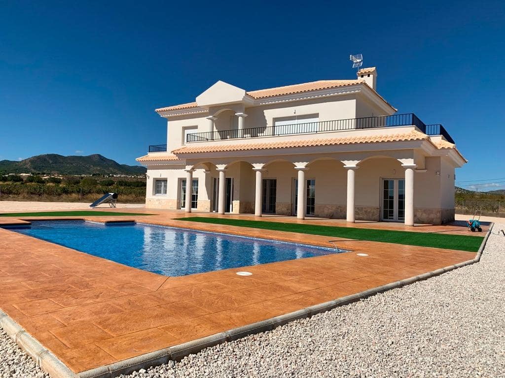 NEW BUILD VILLAS IN PINOSO