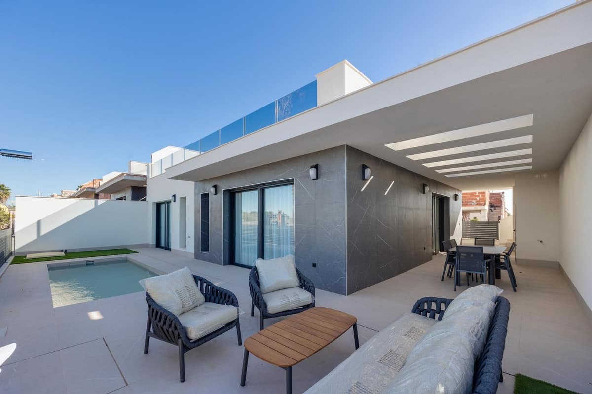 New Villas for Sale in Torrevieja – 2 km from the Sea