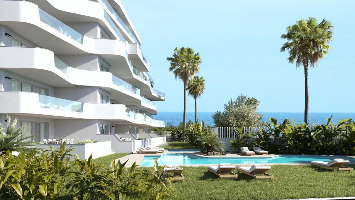 Exclusive development of 24 tourist apartments 200 metres from the sea – La Torre/Mil Palmeras residential complex