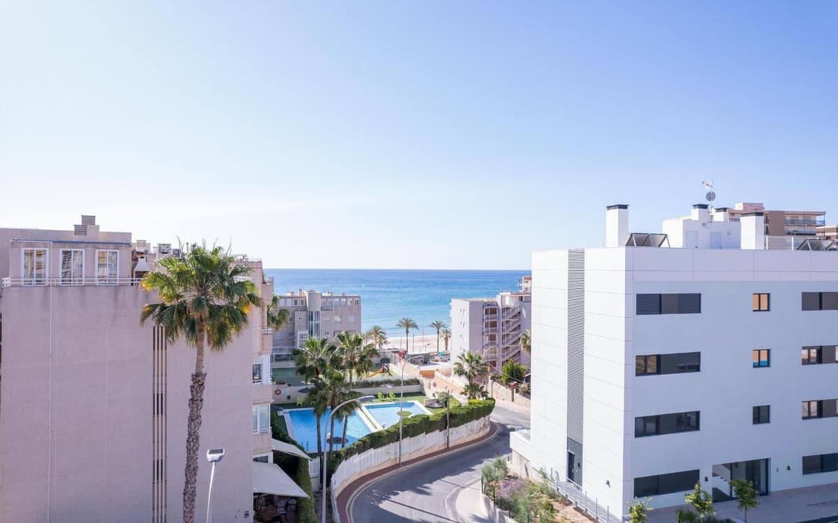 2-bedroom penthouse in El Campello