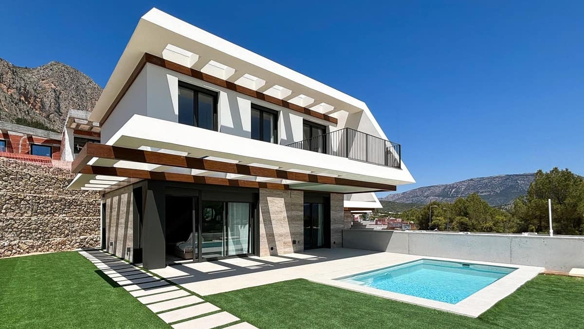 4-bedroom villa in Polop