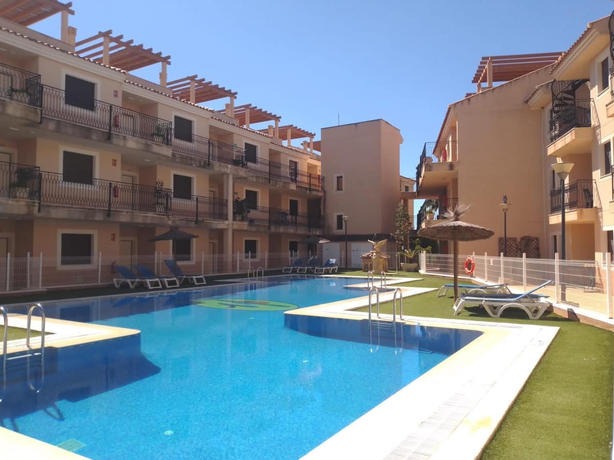 2-bedroom apartment in Aguilas