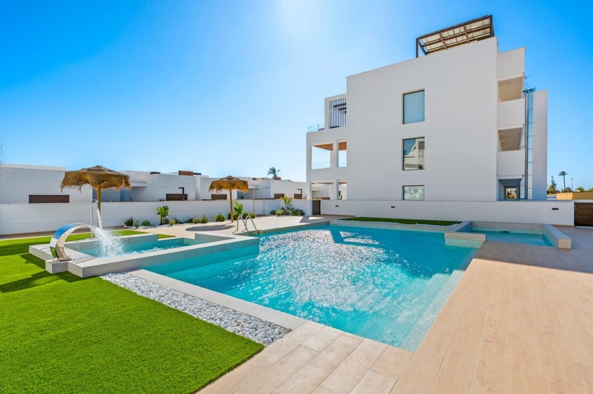 2-bedroom apartment in Los Alcazares