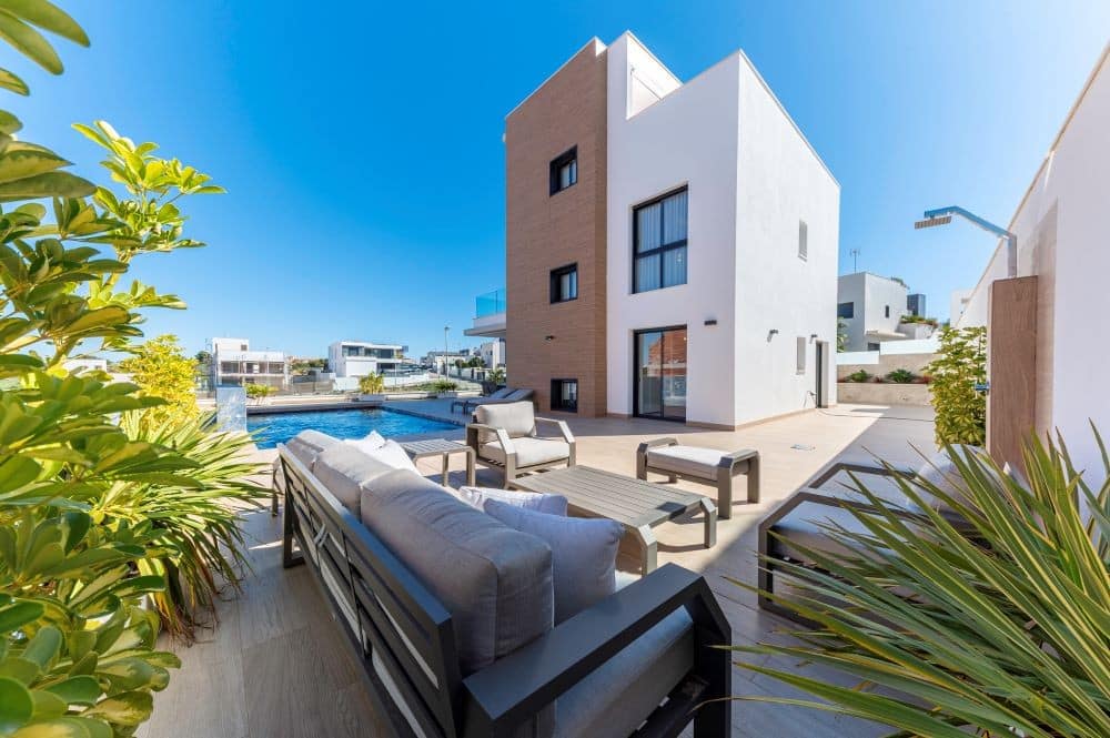 6-bedroom villa in Orihuela Costa